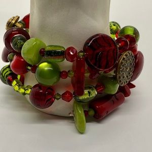 Handcrafted Bead and Button Bracelet❤️